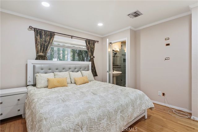 9557 Hierba, Agua Dulce, CA 91390