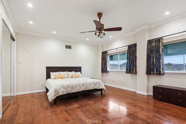 9557 Hierba, Agua Dulce, CA 91390