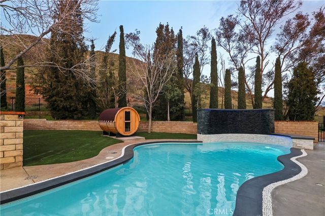 9557 Hierba, Agua Dulce, CA 91390