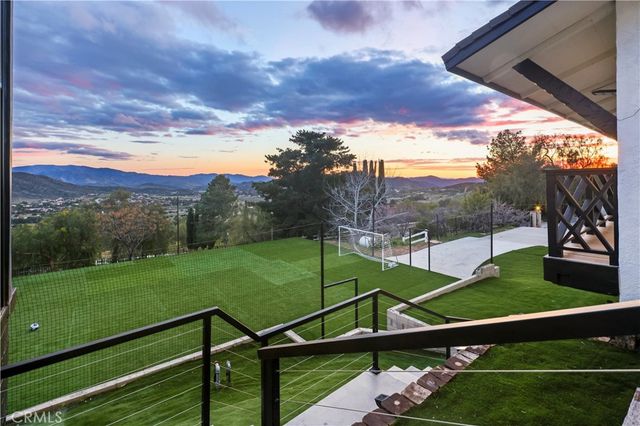 9557 Hierba, Agua Dulce, CA 91390