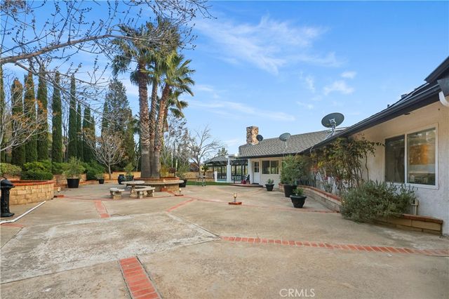 9557 Hierba, Agua Dulce, CA 91390