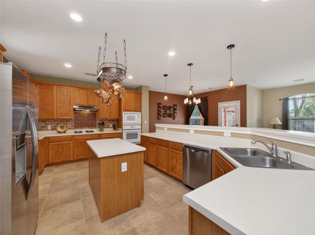 2913 Clinton PL, Round Rock, TX 78665