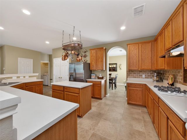 2913 Clinton PL, Round Rock, TX 78665