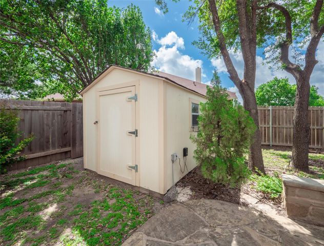 2913 Clinton PL, Round Rock, TX 78665