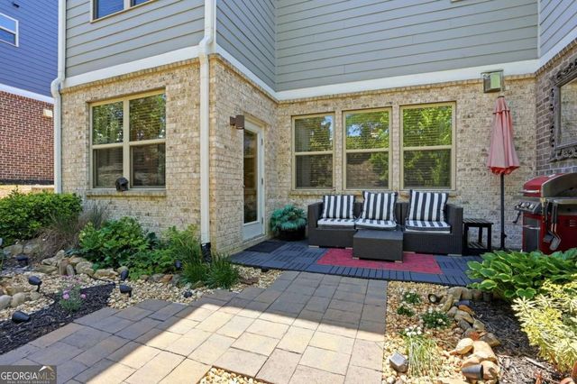 130 Maple Creek Way, Woodstock, GA 30188