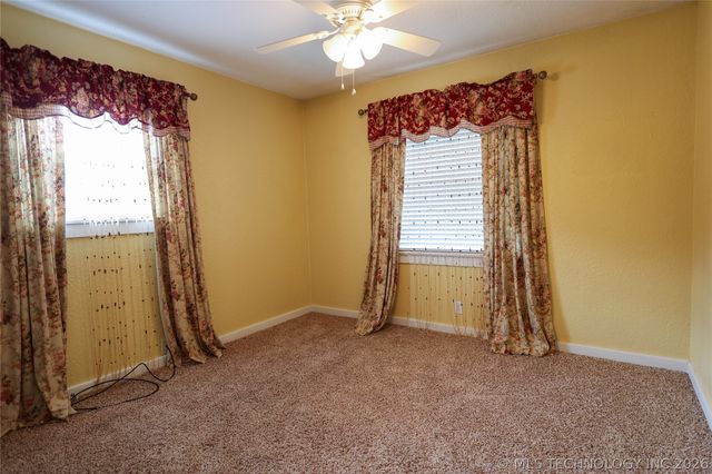 2005 Lakeview Drive, Sulphur, OK 73086