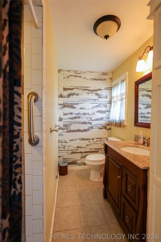 2005 Lakeview Drive, Sulphur, OK 73086