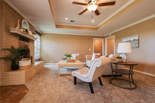 2005 Lakeview Drive, Sulphur, OK 73086