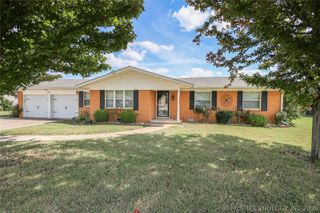 2005 Lakeview Drive, Sulphur, OK 73086