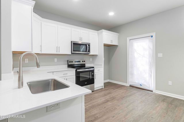 100 Jantz Drive, Lafayette, LA 70506