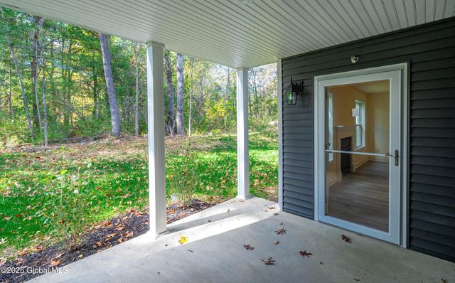 117 Carriage Loop, Rotterdam, NY 12306