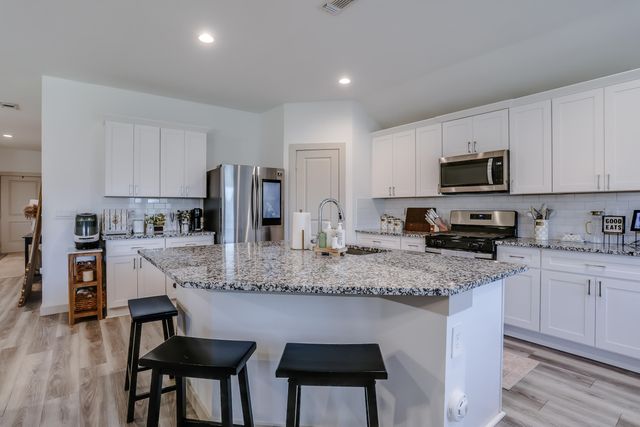 10520 Albany Avenue, Lubbock, TX 79424