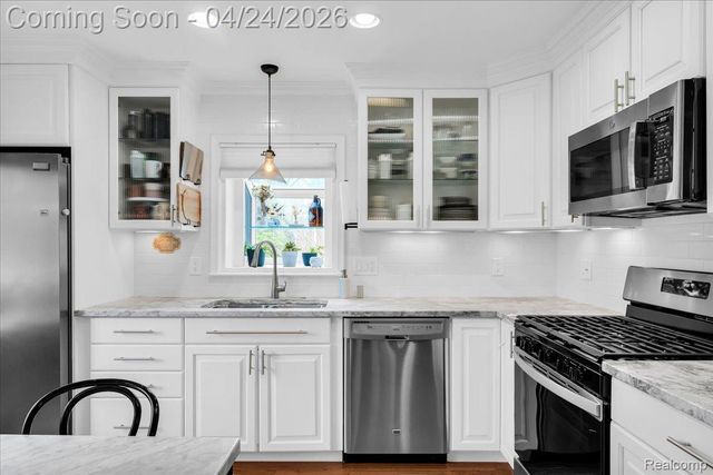 4161 Seminole Drive, Royal Oak, MI 48073