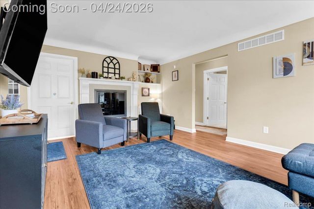 4161 Seminole Drive, Royal Oak, MI 48073