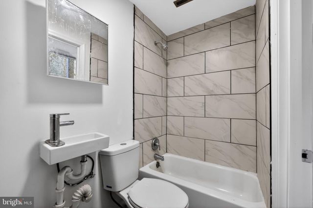 2117 N FRANKLIN ST, Philadelphia, PA 19122