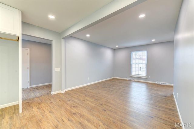 114 Lea Meadows Drive, Ballwin, MO 63011