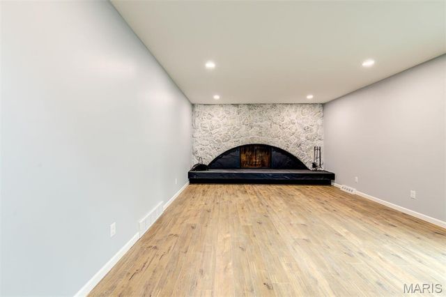 114 Lea Meadows Drive, Ballwin, MO 63011