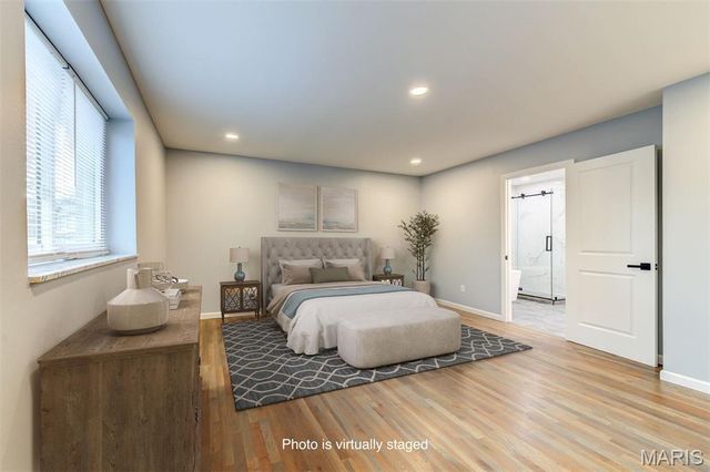 114 Lea Meadows Drive, Ballwin, MO 63011