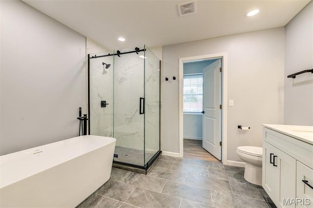 114 Lea Meadows Drive, Ballwin, MO 63011