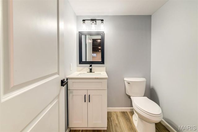 114 Lea Meadows Drive, Ballwin, MO 63011