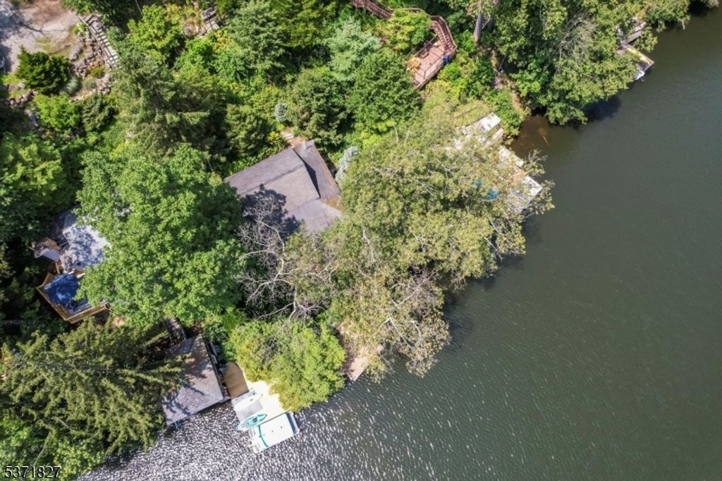 151 Pine Tree Rd, Bloomingdale Boro, NJ 07403 — photo 5