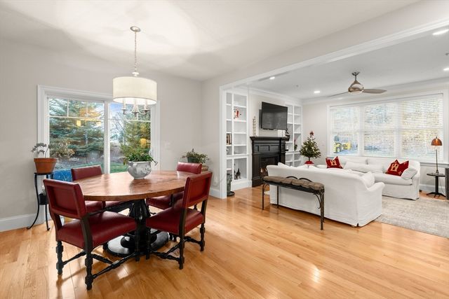 1 Green Ln 1, Framingham, MA 01701