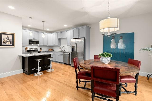 1 Green Ln 1, Framingham, MA 01701