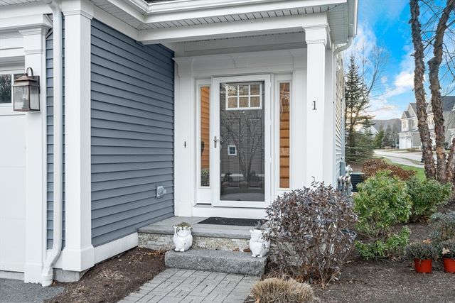 1 Green Ln 1, Framingham, MA 01701