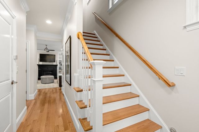 1 Green Ln 1, Framingham, MA 01701