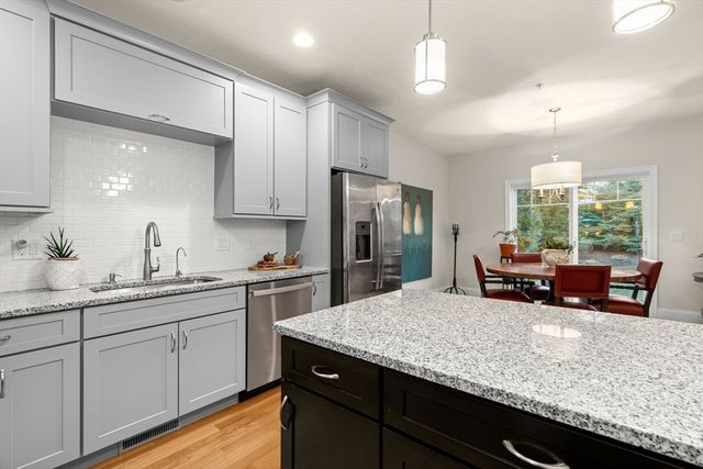 1 Green Ln 1, Framingham, MA 01701
