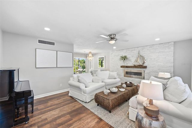 14297 GENEVA DRIVE, Largo, FL 33774