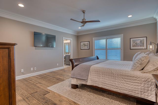 1227 Lakefield Drive, Newburgh, IN 47630