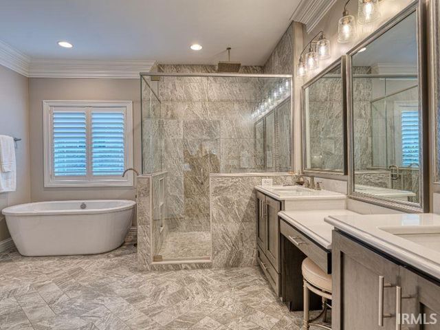 1227 Lakefield Drive, Newburgh, IN 47630