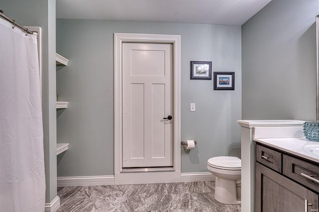 1227 Lakefield Drive, Newburgh, IN 47630