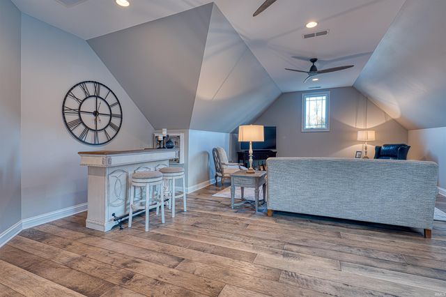 1227 Lakefield Drive, Newburgh, IN 47630