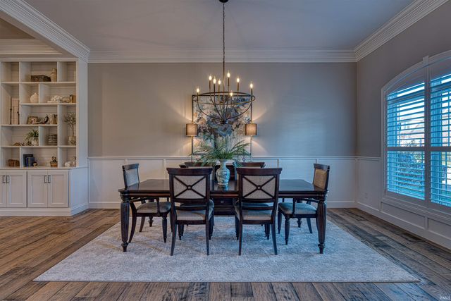 1227 Lakefield Drive, Newburgh, IN 47630