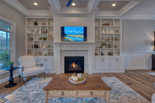 1227 Lakefield Drive, Newburgh, IN 47630