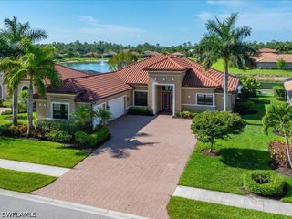 1546 Mockingbird DR, Naples, FL 34120