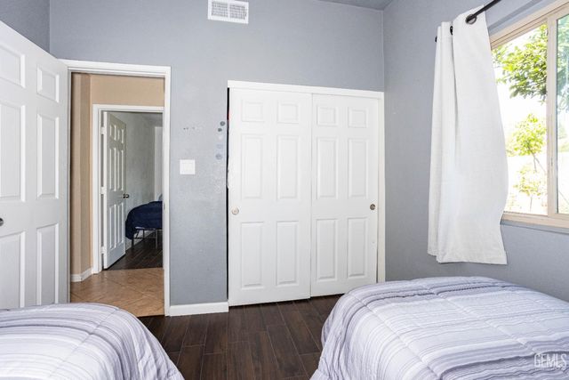 4100 Highland Hills Street, Bakersfield, CA 93308