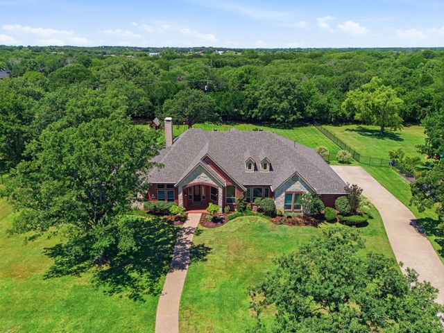 122 W Carruth Lane, Double Oak, TX 75077