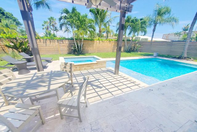 922 Turner Road, Delray Beach, FL 33483