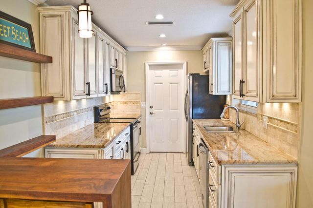 922 Turner Road, Delray Beach, FL 33483