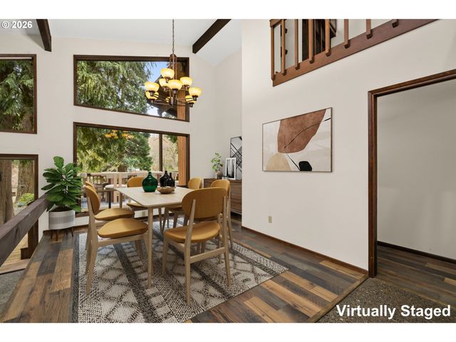 4760 DOGWOOD Dr, Lake Oswego, OR 97035