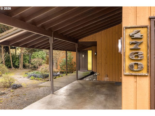 4760 DOGWOOD Dr, Lake Oswego, OR 97035