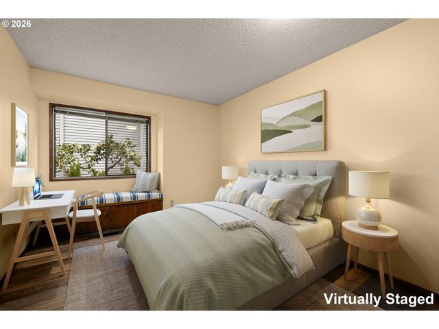 4760 DOGWOOD Dr, Lake Oswego, OR 97035