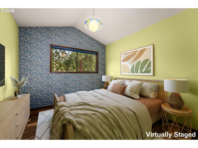 4760 DOGWOOD Dr, Lake Oswego, OR 97035