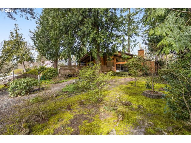 4760 DOGWOOD Dr, Lake Oswego, OR 97035