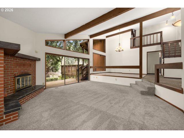 4760 DOGWOOD Dr, Lake Oswego, OR 97035