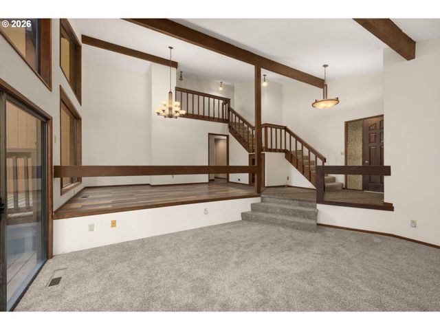 4760 DOGWOOD Dr, Lake Oswego, OR 97035