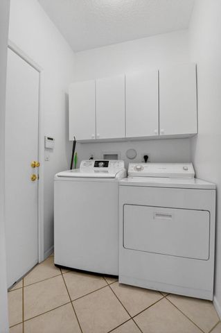 10612 Royal Caribbean Circle, Boynton Beach, FL 33437